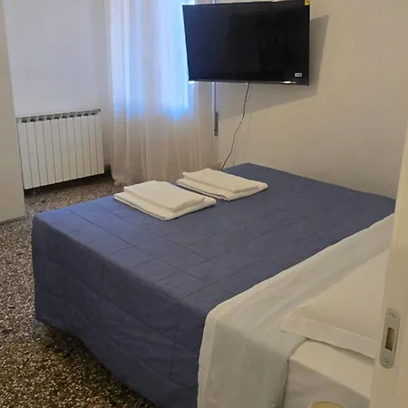 Penzion Comfort In Venice 3*